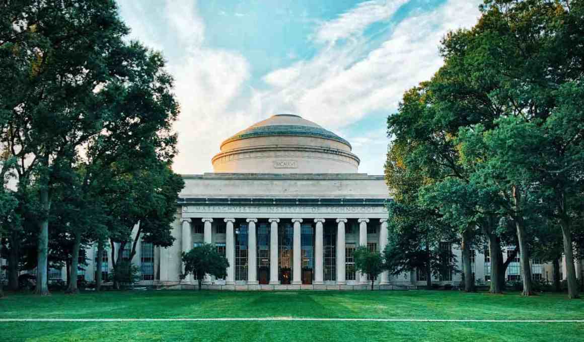 mit students will train young brazilians as app developers via c6 bank collaboration