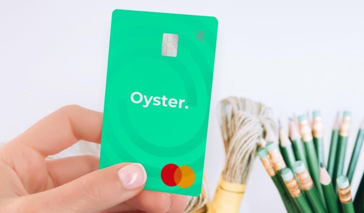 Oyster obtained a large seed round.