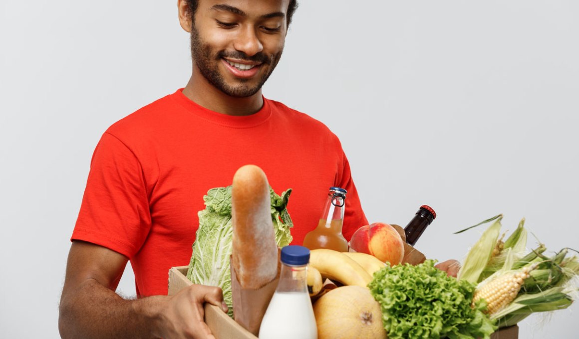 PedidosYa offers a grocery delivery service for users in Montevideo.