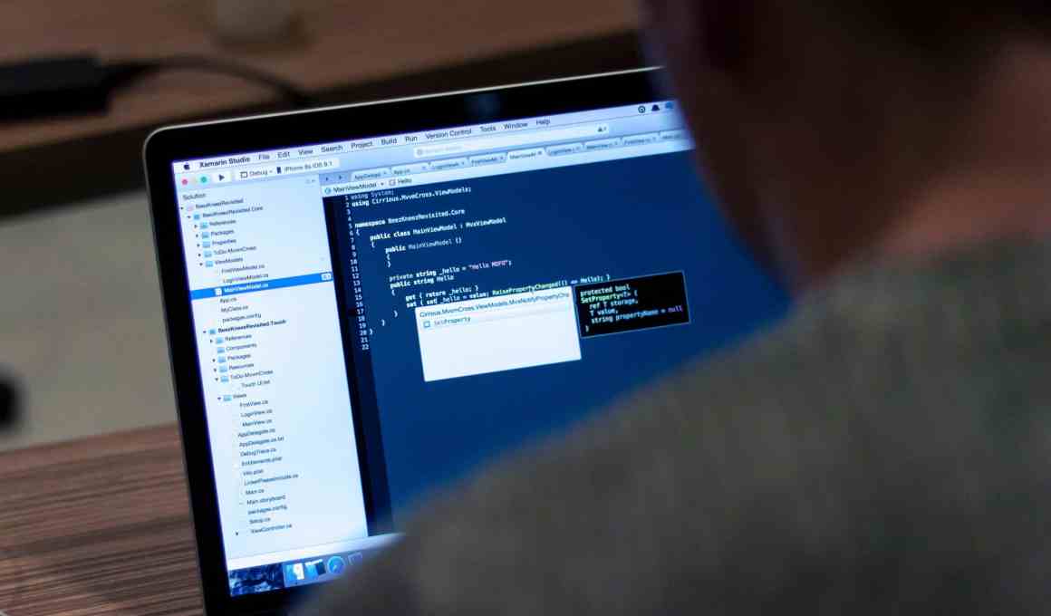 Argentine Teenager Hacks Giant Tech Companies, Gets Rewarded